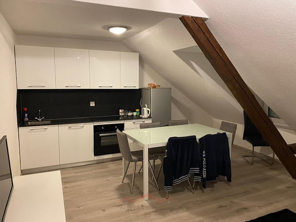 Attraktive Renditeimmobilie: Modernisiertes Mehrfamilienhaus mit 4 Woh 8