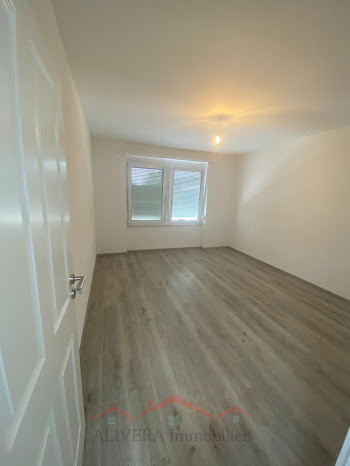 Attraktive Renditeimmobilie: Modernisiertes Mehrfamilienhaus mit 4 Woh 6