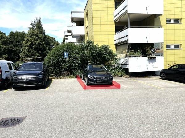 Aussenparkplatz in Münchenbuchsee 2