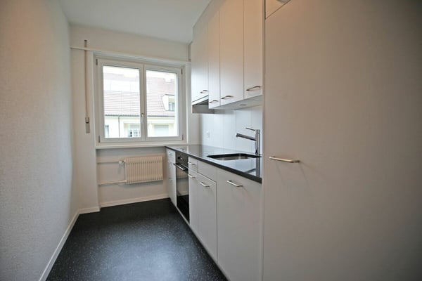 Teilsanierte 1.5-Zimmer-Dachwohnung 4