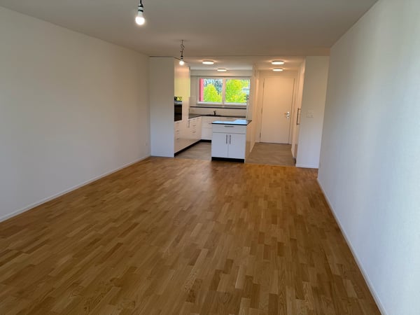 komplett sanierte 3 1/2 Zi. Wohnung im Grünen am Dorfbach 4