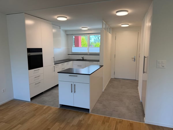 komplett sanierte 3 1/2 Zi. Wohnung im Grünen am Dorfbach 7
