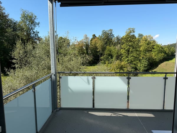 komplett sanierte 3 1/2 Zi. Wohnung im Grünen am Dorfbach 3