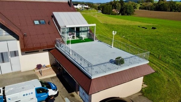 LIBRE DE SUITE Villa de 190 m2 + grand dépôt de 151 m2 2