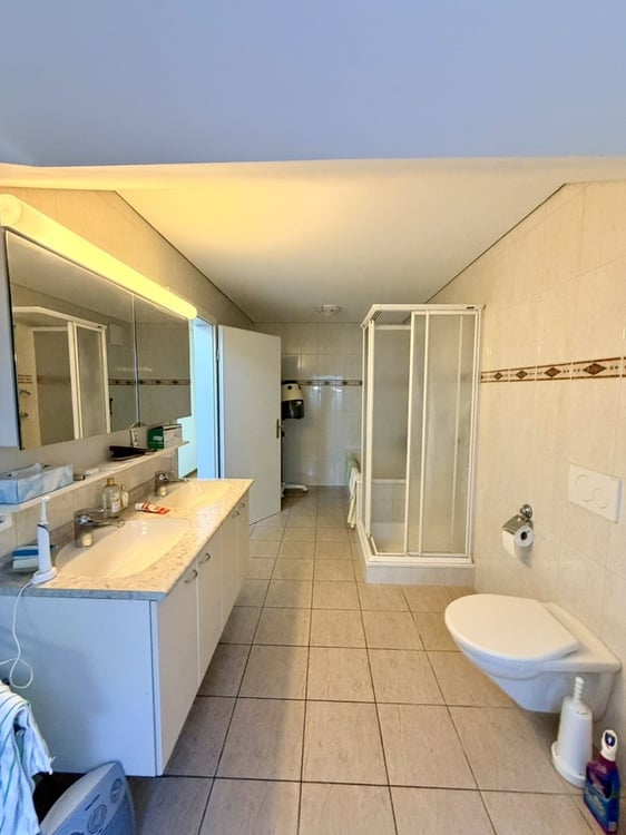 LIBRE DE SUITE Villa de 190 m2 + grand dépôt de 151 m2 4