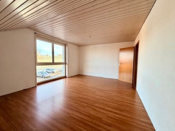 Surface de 120 m2, appartement où commerciale libre de suite 7