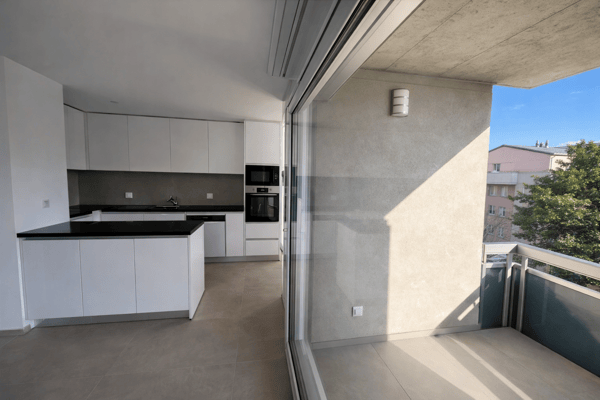 LIBRE DE SUITE - Appartement de 4.5 pces - 118 m² - Vue Moléson - Entièrement rénové - Prêt à vivre 3