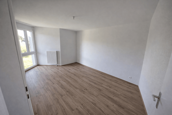 LIBRE DE SUITE - Appartement de 4.5 pces - 118 m² - Vue Moléson - Entièrement rénové - Prêt à vivre 9