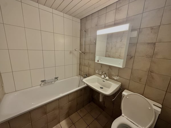 Günstige Wohnung im Zentrum von Biel 9