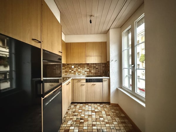Günstige Wohnung im Zentrum von Biel 8
