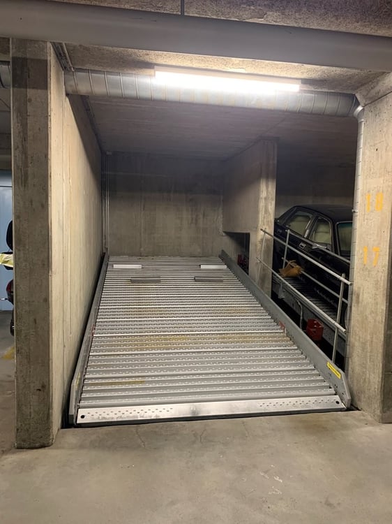 Parkmöglichkeit zwischen Brunnhof und Eigerplatz 4