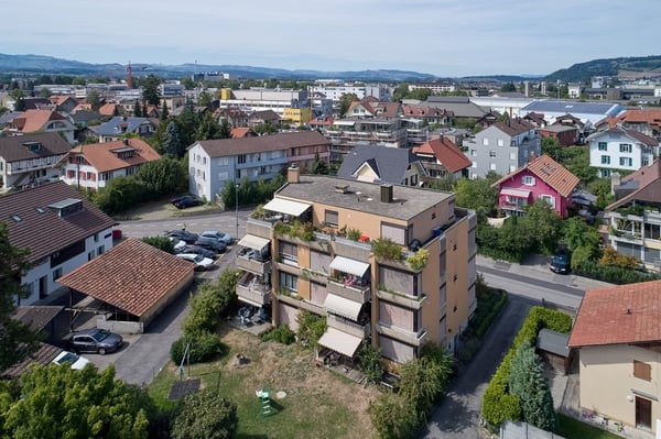 GEDECKTER ABSTELLPLATZ IN THUN ZU VERMIETEN 3