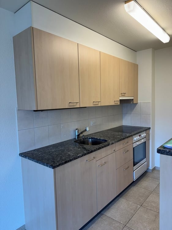 CHARMANTE 1.5-ZIMMERWOHNUNG AN ZENTRALER LAGE 9