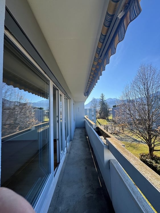 CHARMANTE 1.5-ZIMMERWOHNUNG AN ZENTRALER LAGE 8