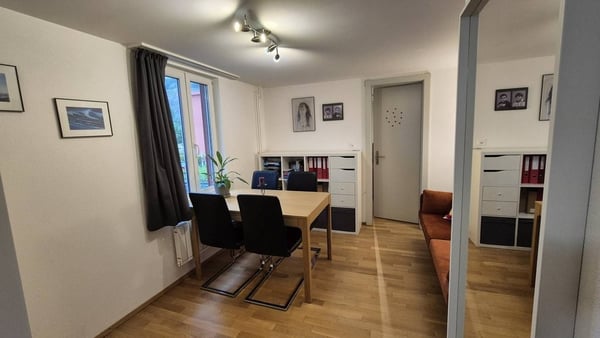 Sanierte, helle Wohnung an top Lage! 8