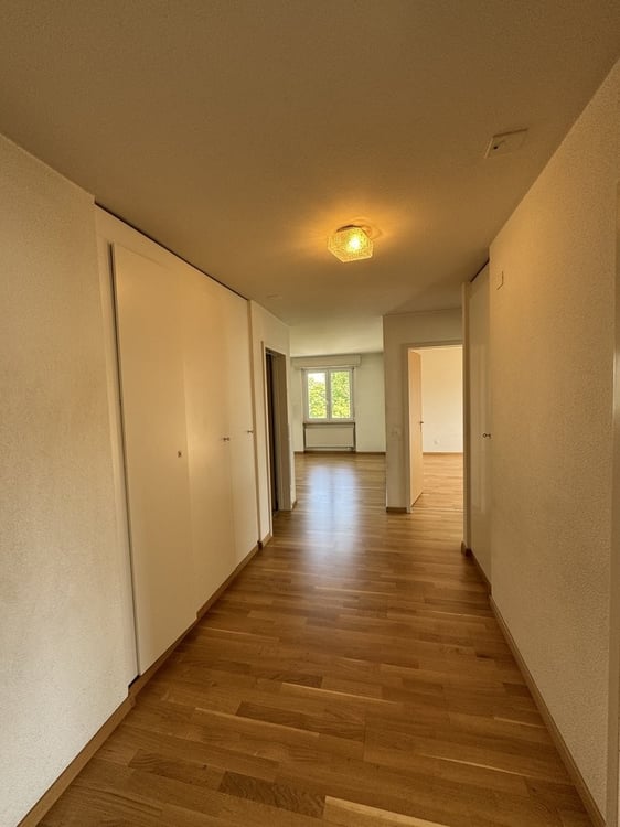 CHARMANTE 3.5-ZIMMERWOHNUNG AN ZENTRALER LAGE 6