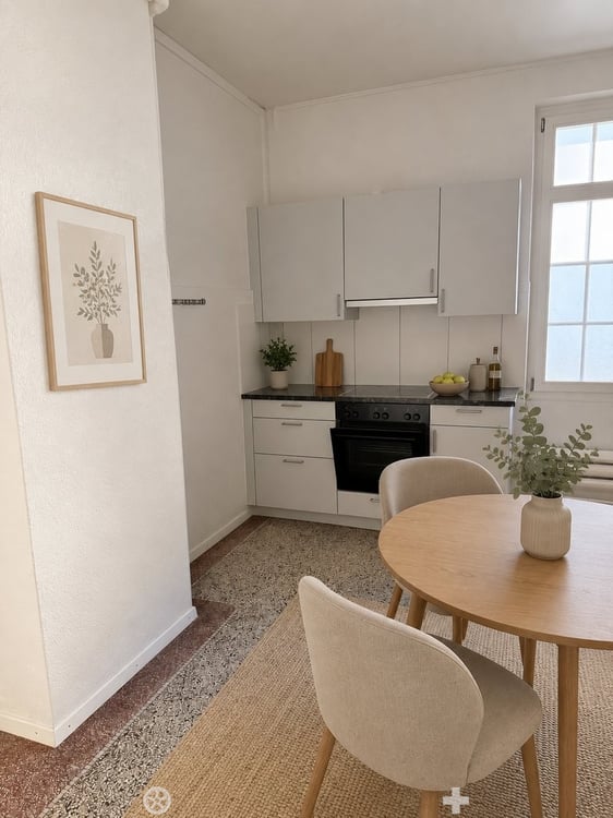 Charmante 3.5-Zimmer-Altbauwohnung mit Balkon in Biel 3