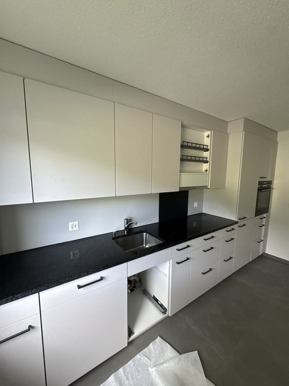 Hochwertig sanierte 5.5-Zimmer-Wohnung an familienfreundlicher Lage 1
