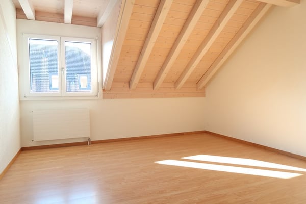 Helle 4.5-Zimmer-Wohnung im Dachgeschoss 7