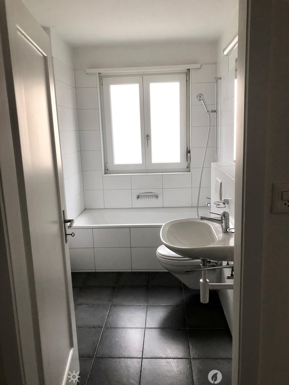 helle 3-Zimmer-Wohnung im Herzen von Biel 3