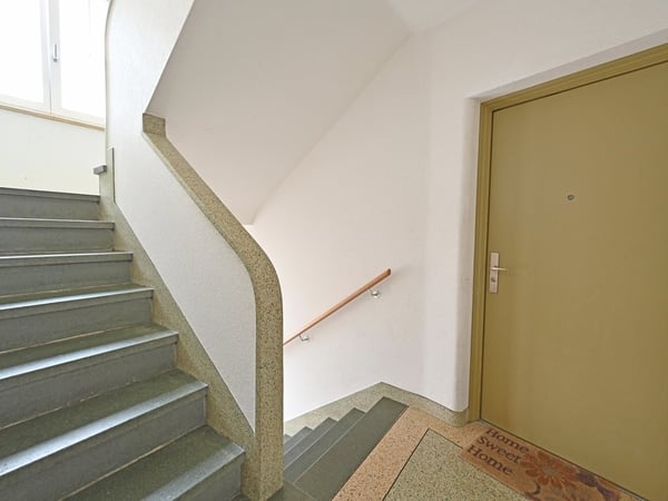 helle 3-Zimmer-Wohnung im Herzen von Biel 9