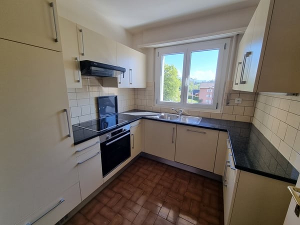 Joli appartement de 3.5 pièces dans le quartier du Schoenberg 3