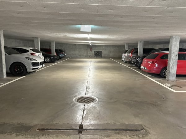 Einstellhallenplatz in Muri 2