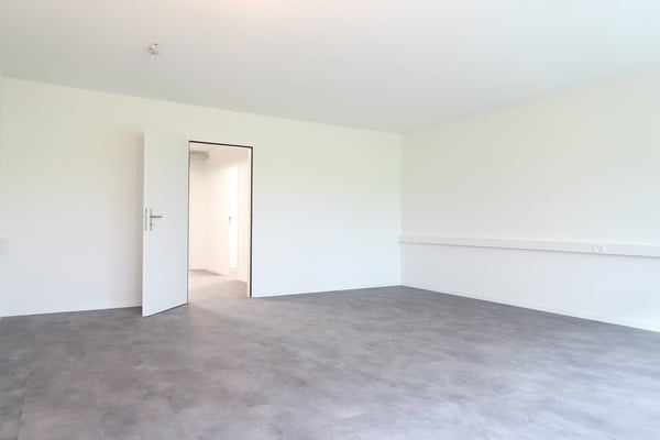 Helles, neu saniertes Büro - modern, komfortabel, bereit für Ihr Team 9