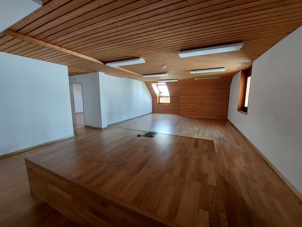Grand bureau au 4ème étage de 182m2 6