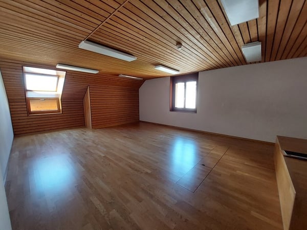 Grand bureau au 4ème étage de 182m2 5