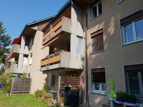 Ihr neues Zuhause: Lichtdurchflutete 4.5 Zimmerwohnung mit Balkon 1