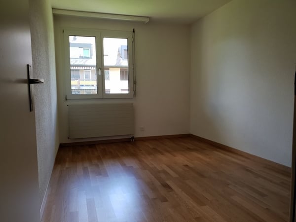 Ihr neues Zuhause: Lichtdurchflutete 4.5 Zimmerwohnung mit Balkon 7