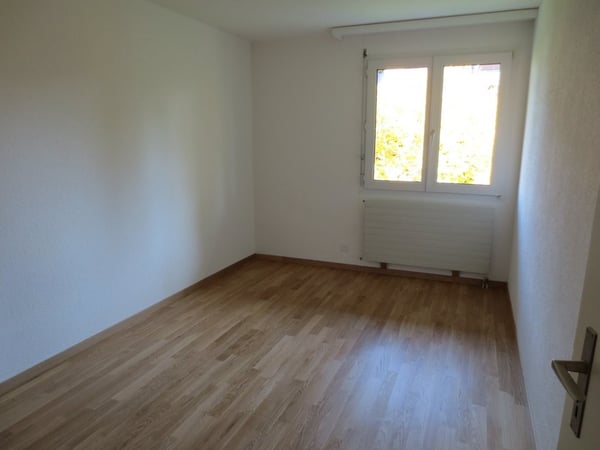 Ihr neues Zuhause: Lichtdurchflutete 4.5 Zimmerwohnung mit Balkon 9