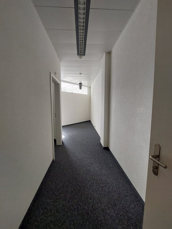 Helle und zentrale Bürofläche in Huttwil zu vermieten 2