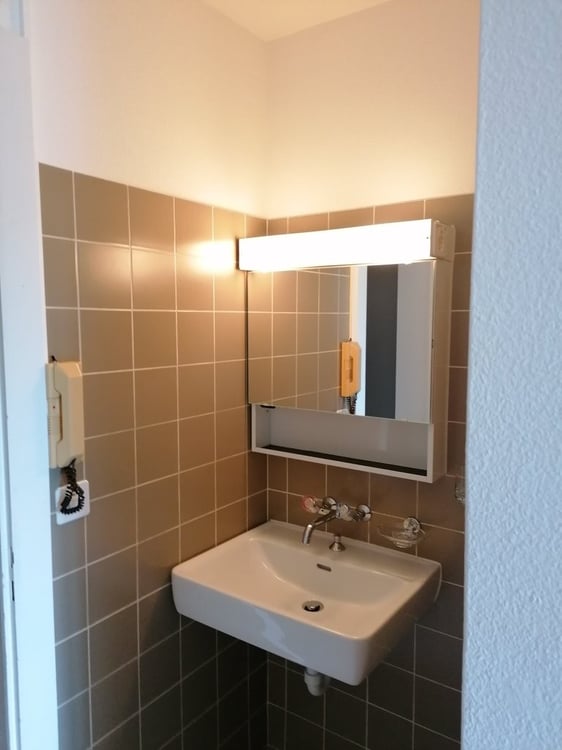 Mansardenzimmer Nähe Viktoriaplatz zu vermieten! 2