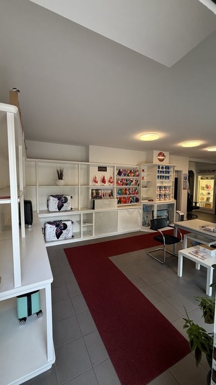 Attraktives Büro oder Ladenlokal im Zentrum von Bümpliz zu vermieten 7