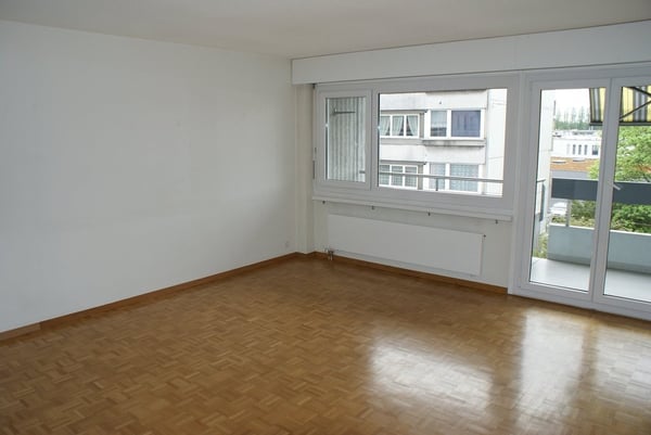 Am Fusse des Bözingenberges - modern und zentral wohnen 2