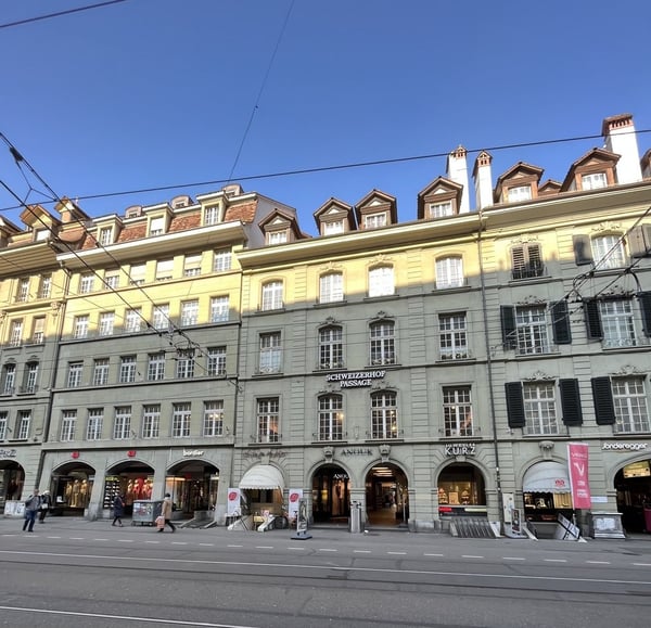 Vitrine an bester Lage in der Spitalgasse Bern 1