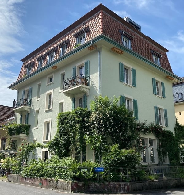 Grosser Raum inkl. eigenem Gartensitzplatz zu vermieten 1