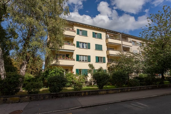 Charmante 1-Zimmer-Wohnung mit Balkon in Bern-Weissenbuehl 1