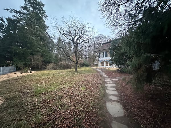 Eigene Parkanlage - Wohnen mit Charme und Einzigartigkeit 11