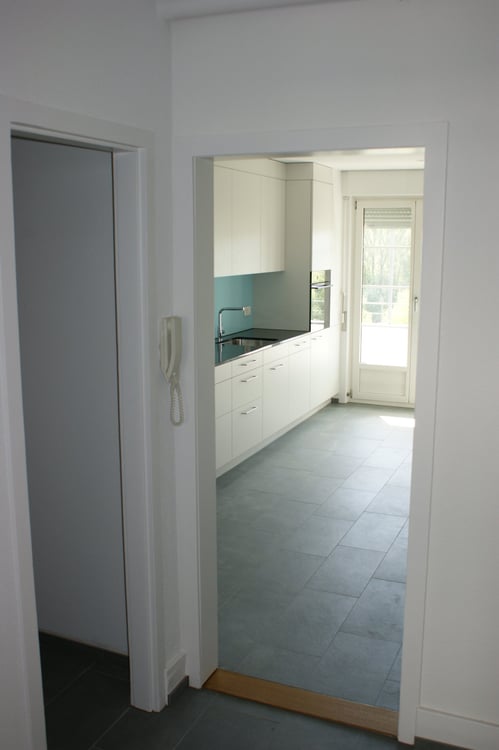 Moderne 3.5-Zimmer-Wohnung mit Balkon und schöner Aussicht in Bern 6