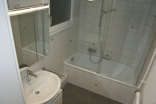 Moderne 3.5-Zimmer-Wohnung mit Balkon und schöner Aussicht in Bern 15