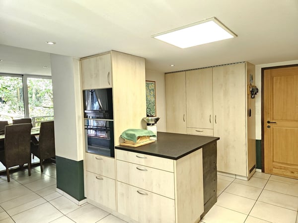 Charmantes 2.5-Zimmer-Bauernhaus mit grosszügigem Garten in Herznach-Ueken 3