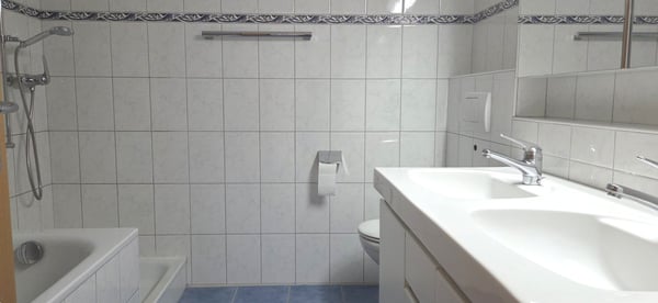 Gepflegte 5.5-Zimmer-Wohnung mit Balkon und schöner Aussicht in Zurzach-Böbikon 9