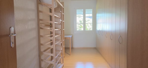 Gepflegte 5.5-Zimmer-Wohnung mit Balkon und schöner Aussicht in Zurzach-Böbikon 9