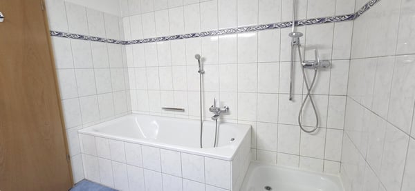 Gepflegte 5.5-Zimmer-Wohnung mit Balkon und schöner Aussicht in Zurzach-Böbikon 11