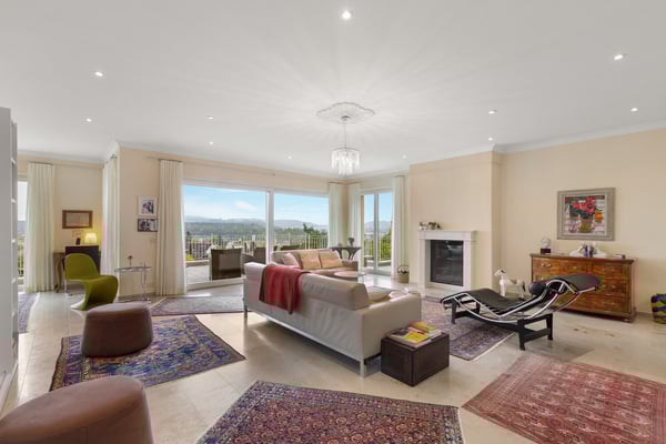 Luxuriöses 1.5-Zimmer Einfamilienhaus an bester Panorama-Lage 3