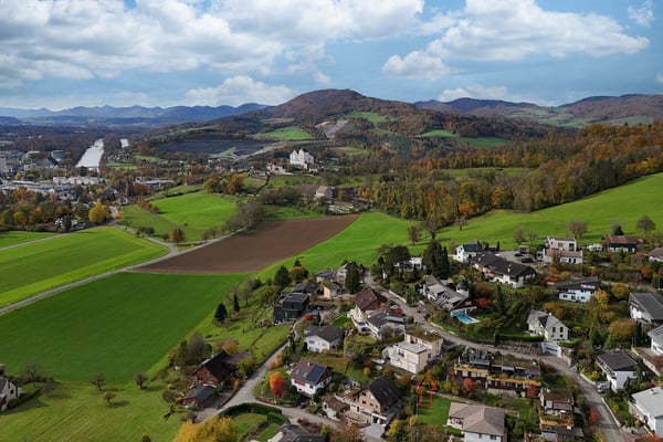 Luxuriöses 1.5-Zimmer Einfamilienhaus an bester Panorama-Lage 12