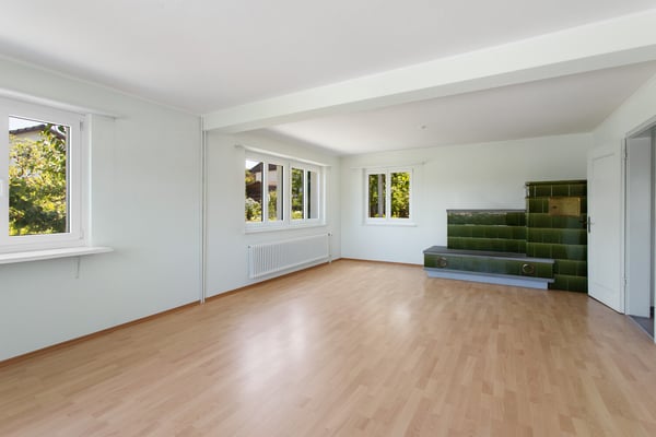 Charmantes 5.5-Zimmer-Einfamilienhaus mit traumhaftem Garten in ruhige 3